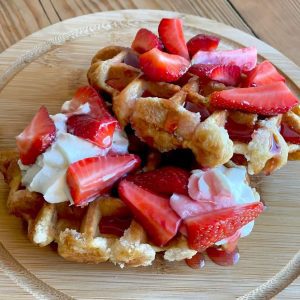 Milkybar & Strawberry Waffle